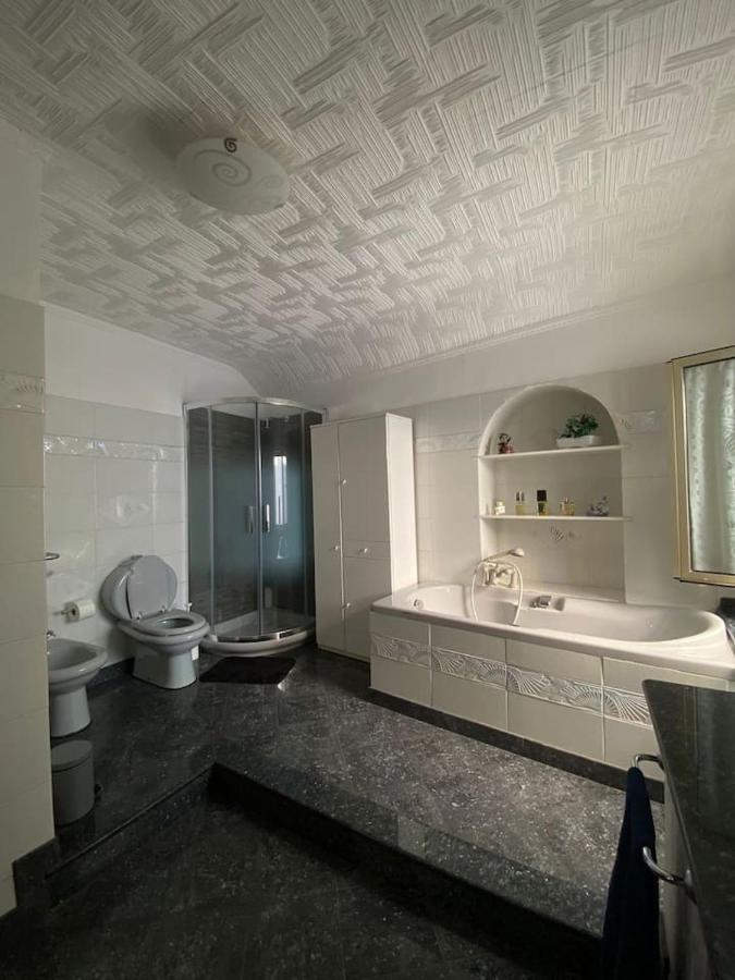 La Palma Di Rafe Apartment เจนัว ภายนอก รูปภาพ