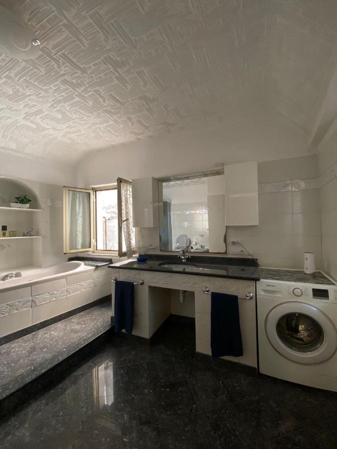 La Palma Di Rafe Apartment เจนัว ภายนอก รูปภาพ